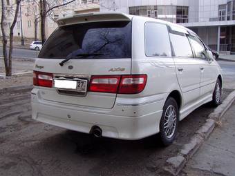 2000 Nissan Presage Pictures