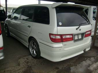 2000 Nissan Presage Pictures