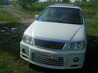 2000 Nissan Presage Photos