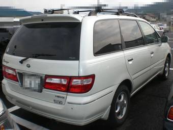 2000 Nissan Presage Photos