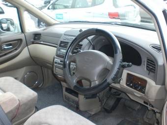 2000 Nissan Presage Photos