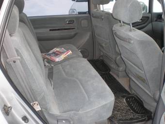 2000 Nissan Presage Photos