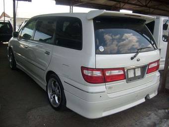 2000 Nissan Presage Photos
