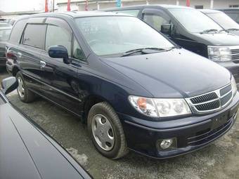2000 Nissan Presage Pictures