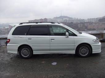 2000 Nissan Presage Pictures