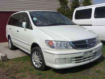 2000 Nissan Presage Pictures
