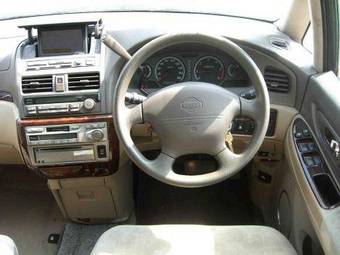 2000 Nissan Presage Photos