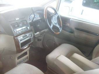 2000 Nissan Presage Pictures