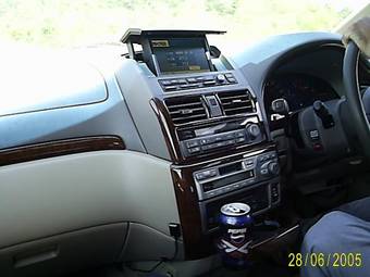 2000 Nissan Presage Photos