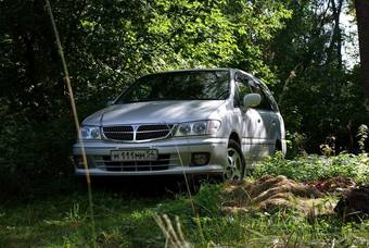 2000 Nissan Presage Pictures