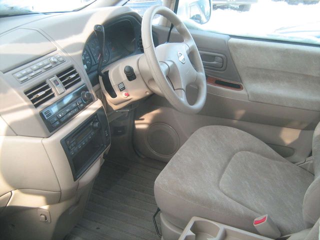 2001 Nissan Presage