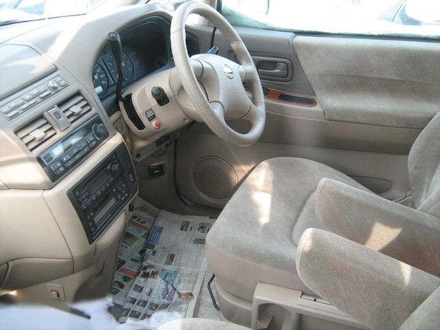 2001 Nissan Presage