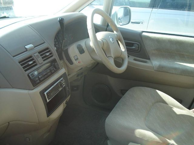 2001 Nissan Presage