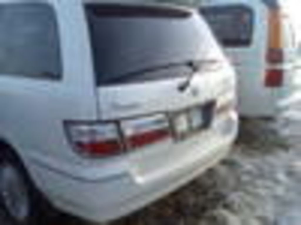 2001 Nissan Presage