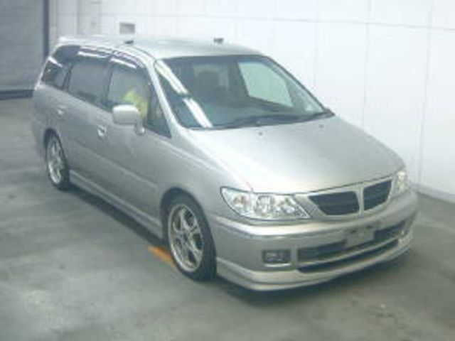 2001 Nissan Presage