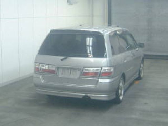 2001 Nissan Presage