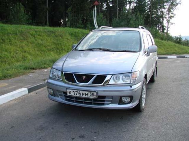 2001 Nissan Presage