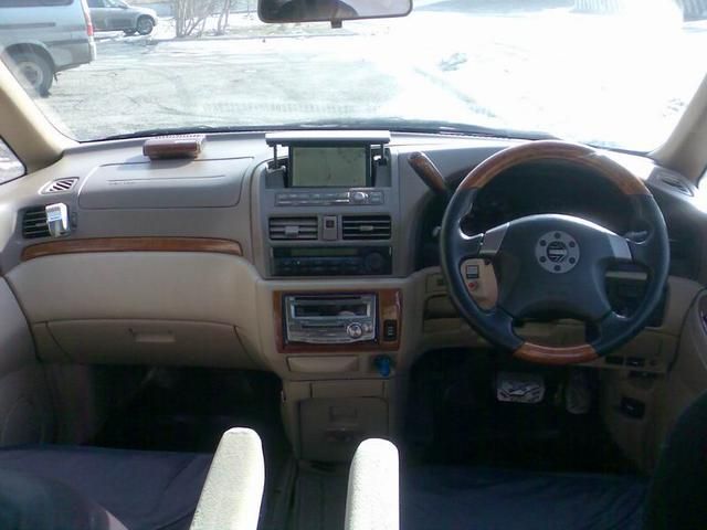 2001 Nissan Presage