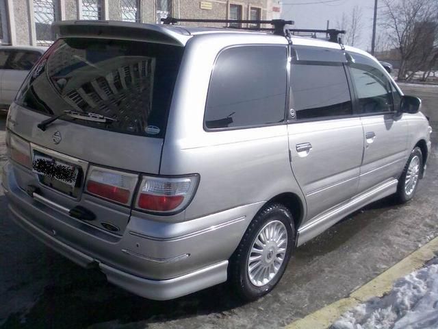 2001 Nissan Presage