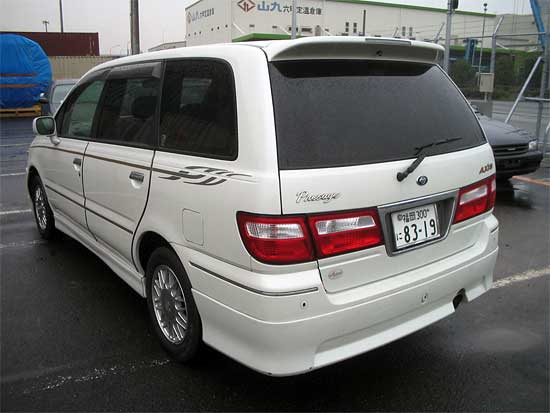 2001 Nissan Presage Pictures