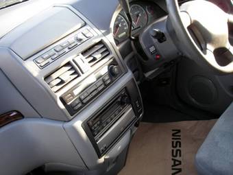 2001 Nissan Presage Pictures