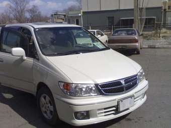 2001 Nissan Presage Pictures