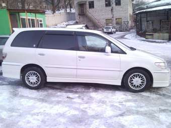 2001 Nissan Presage Photos