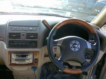 2001 Nissan Presage Photos