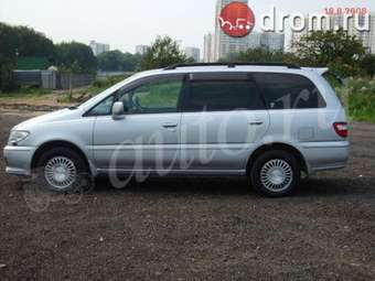 2001 Nissan Presage Images