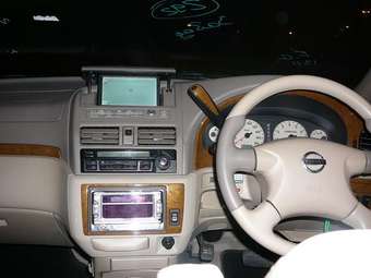 2001 Nissan Presage Photos