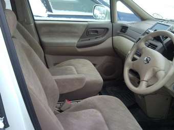 2001 Nissan Presage Photos