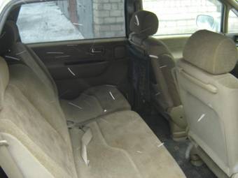 2001 Nissan Presage Pictures