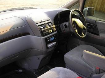 2001 Nissan Presage Photos