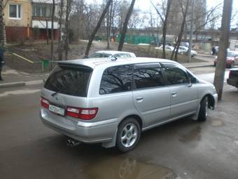 2001 Nissan Presage Pics