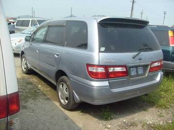 2001 Nissan Presage Photos
