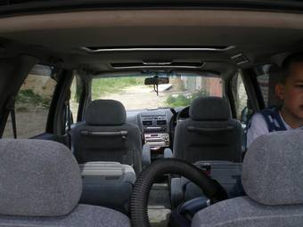 2001 Nissan Presage Pictures