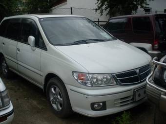 2001 Nissan Presage Photos