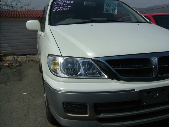 2002 Nissan Presage