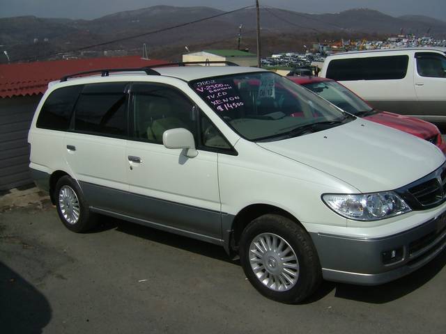 2002 Nissan Presage