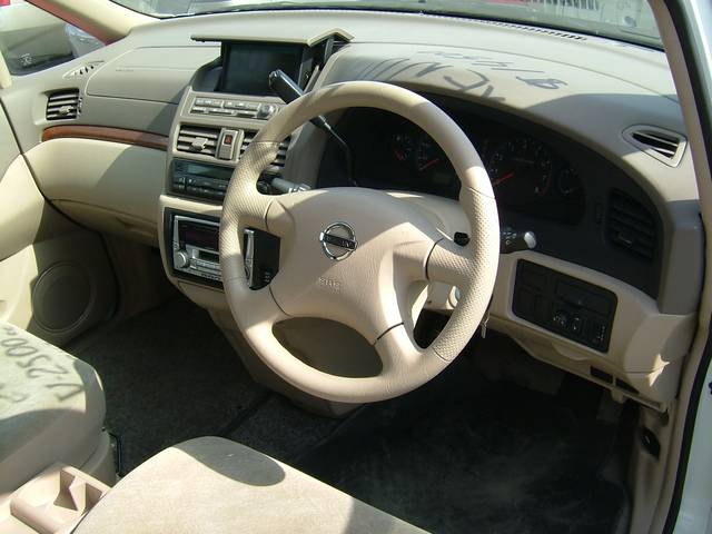 2002 Nissan Presage