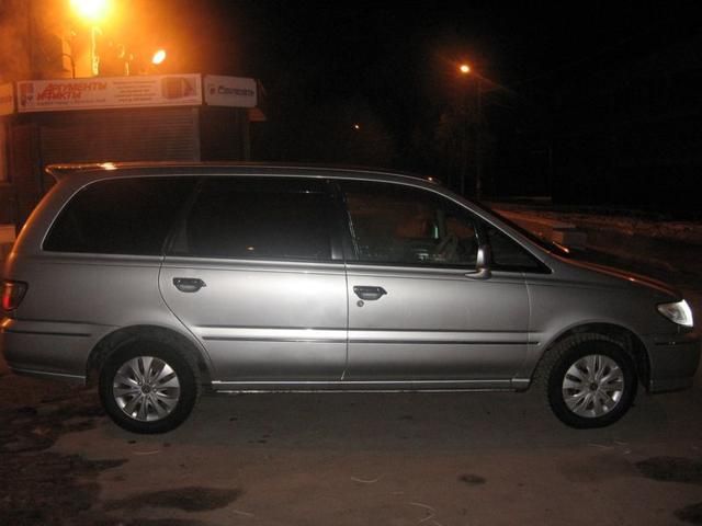 2002 Nissan Presage