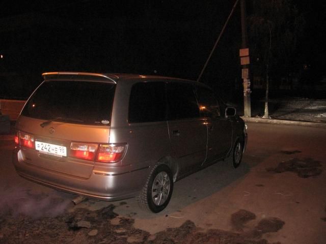 2002 Nissan Presage