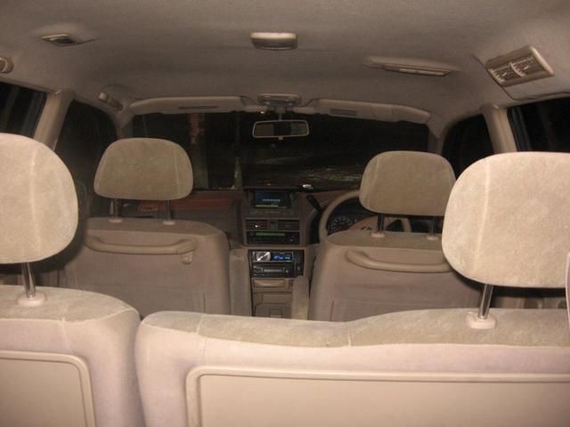 2002 Nissan Presage