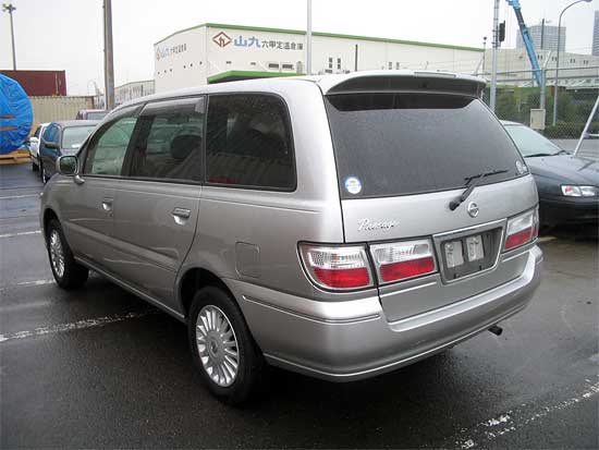 2002 Nissan Presage Photos