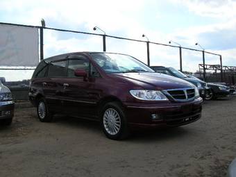 2002 Nissan Presage Pictures