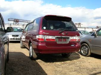 2002 Nissan Presage Photos