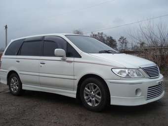 2002 Nissan Presage Pictures
