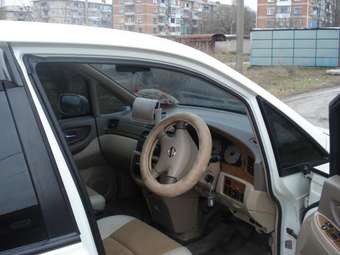 2002 Nissan Presage Photos