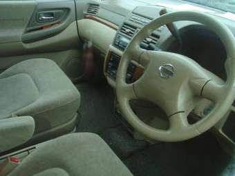 2002 Nissan Presage Pictures