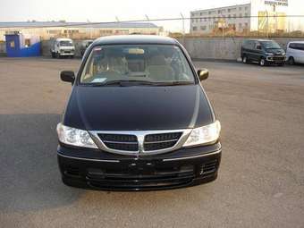 2002 Nissan Presage Pictures
